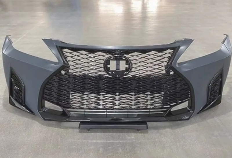 Бампер на Lexus is 250